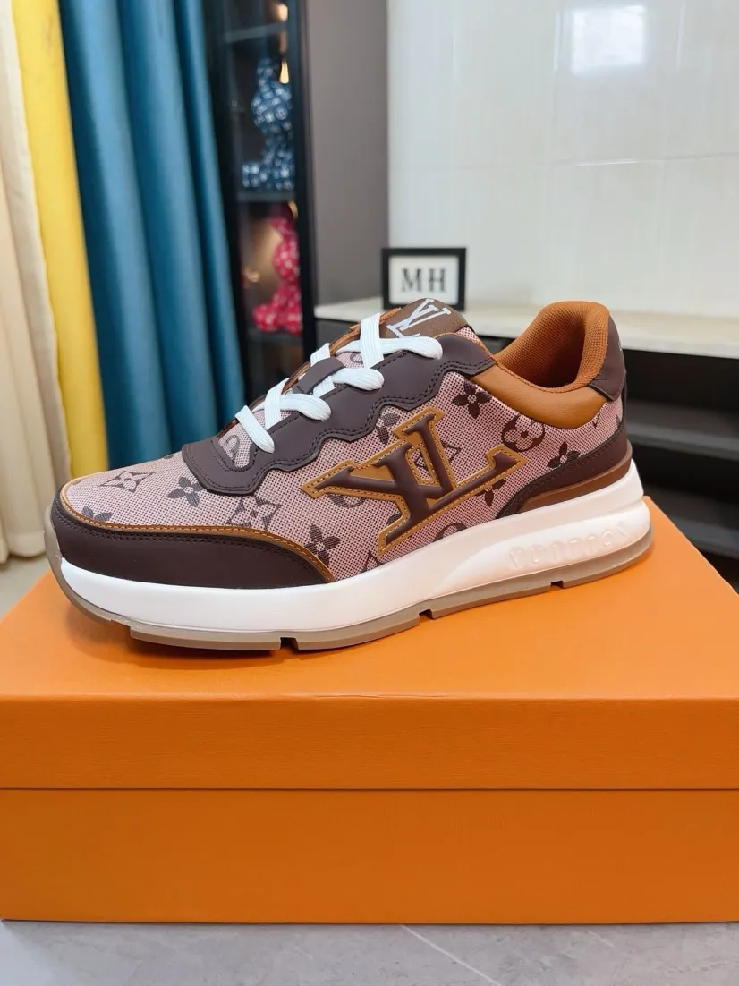 Men's shoes💰438🌹🌹[LV]🌹High-end brand of men's shoes: Official website 1:1 Latest masterpiece: The upper is made of Italian imported first-layer cowhide with special materials➕Full genuine leather lining🔥, making walking more convenient and comfortable! Exclusive new style, stunning work [color]! Create a fashionable personality to set off your uniqueness! A must-have for trendy men! Classic🔥Number: 38-44
